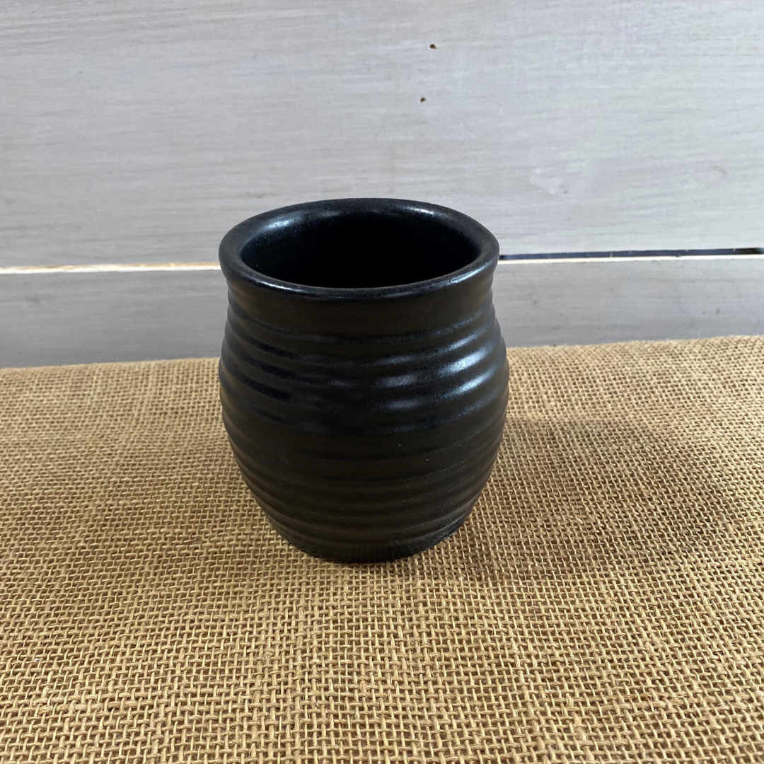 Farmhouse Ridges Cocktail Glass- Black Tie