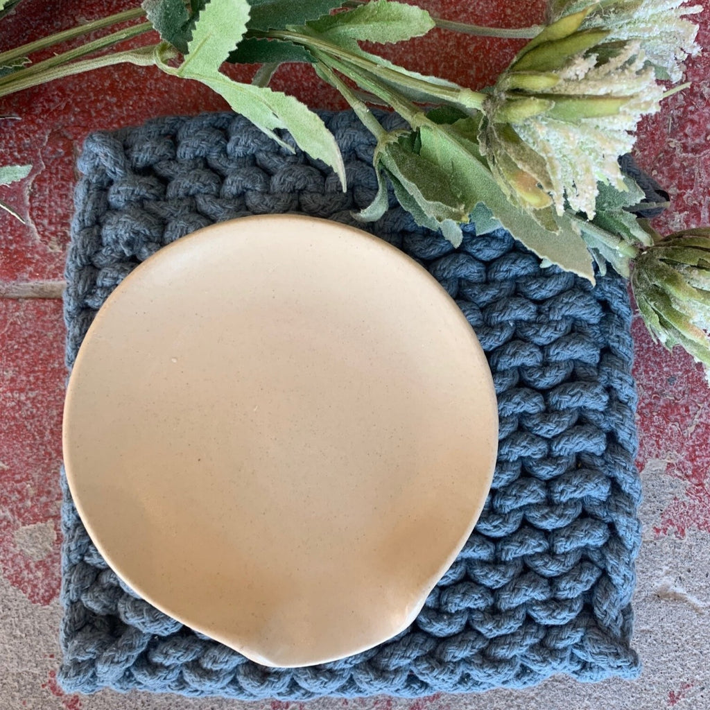 Farmhouse Ridges Spoon Rest- Drift White